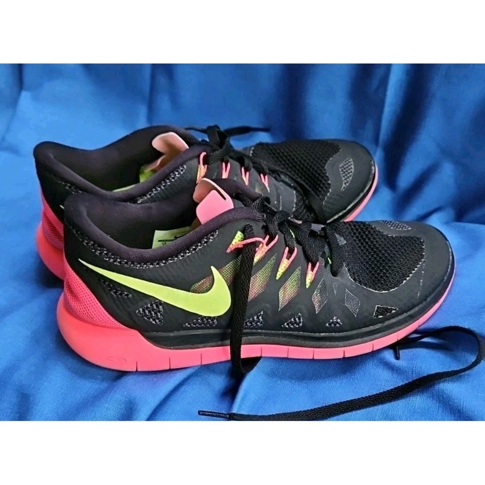 Nike Free 5.0 Tr Fit 5 Cross Training Shoes Sneakers Black Volt Hyper Pink Neon